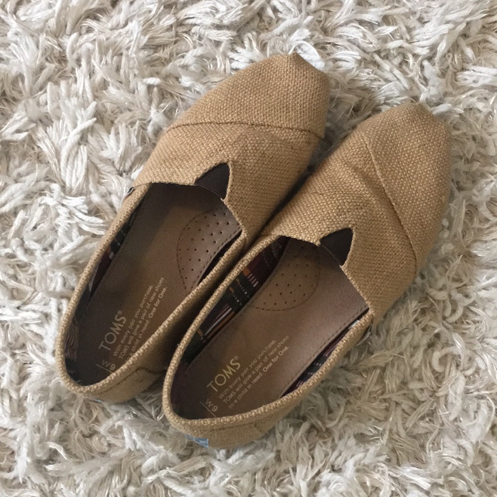 Toms size 9